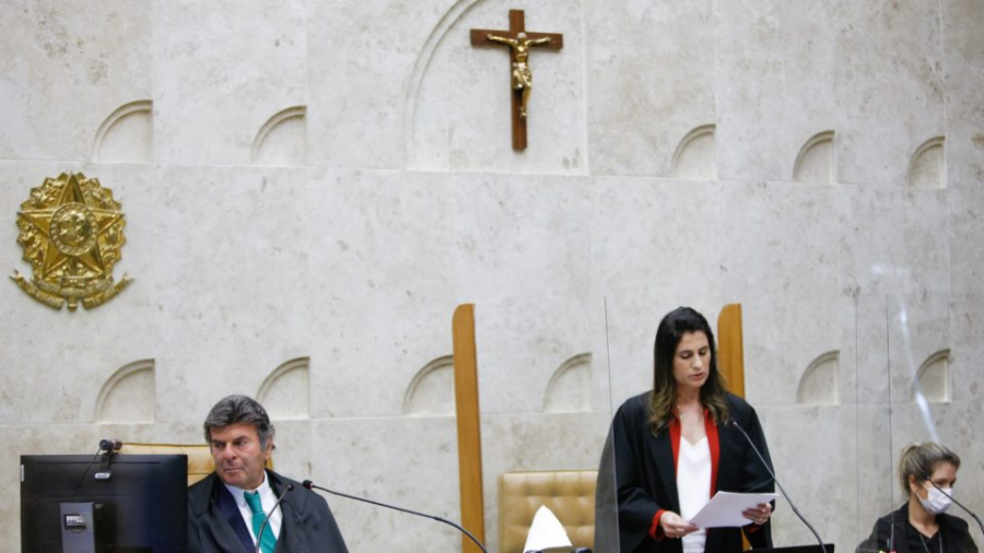 STF forma maioria a favor da permanência de símbolos religiosos em prédios públicos